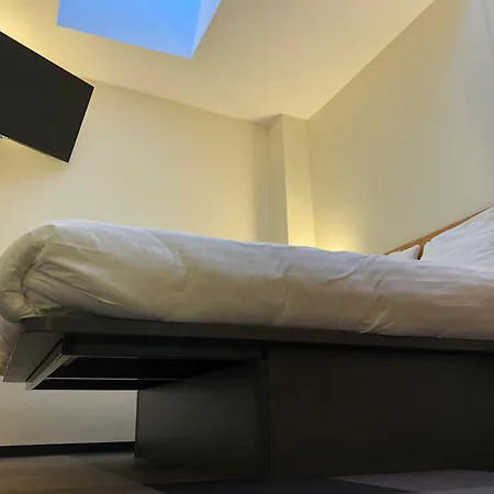 Ξενοδοχείο Easyhotel Centre 2*