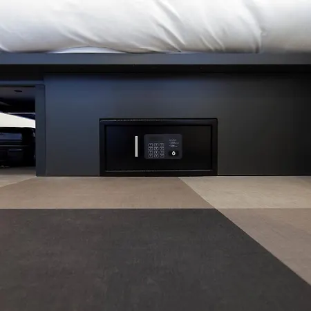 Easyhotel Centre Hotel