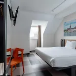 Hotel Easyhotel Centre 2*