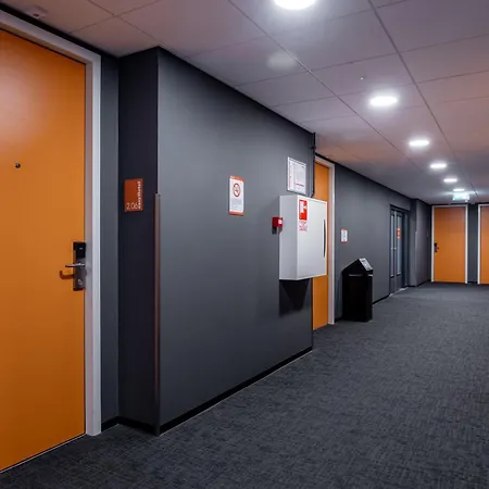 Easyhotel Centre 2*