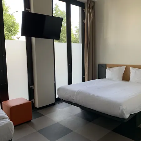 Easyhotel Centre ホテル