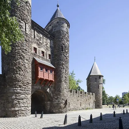 Easyhotel Centre 2* 马斯特里赫特