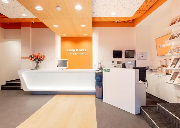 Easyhotel Centre Hotel