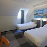 Easyhotel Centre 2*
