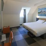 Easyhotel Centre Hotel
