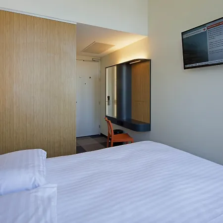 Easyhotel Centre