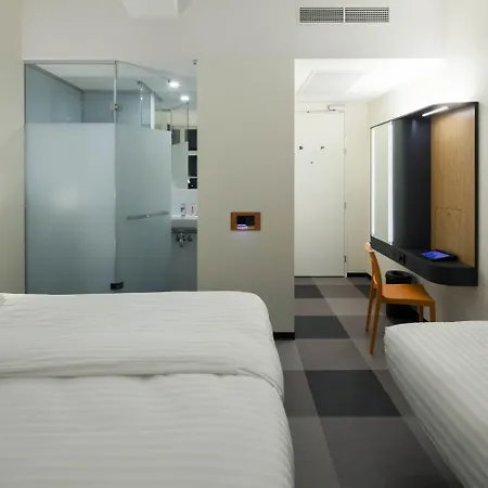Easyhotel Centre