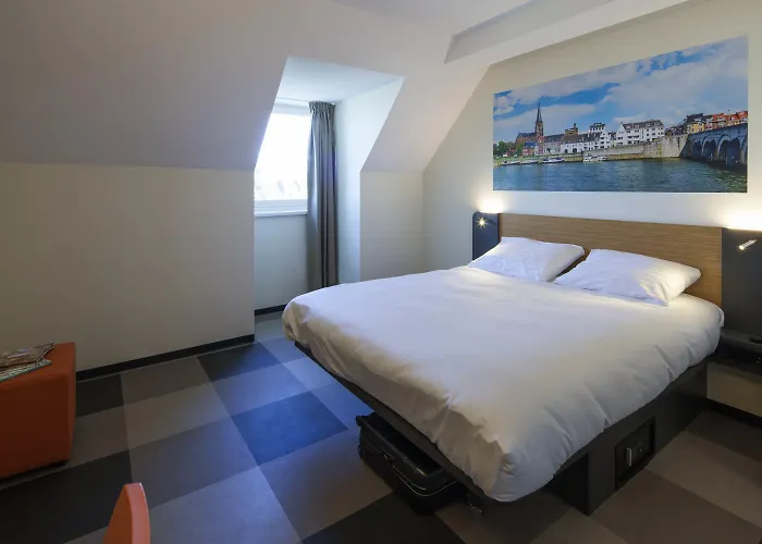 Easyhotel Centre 酒店