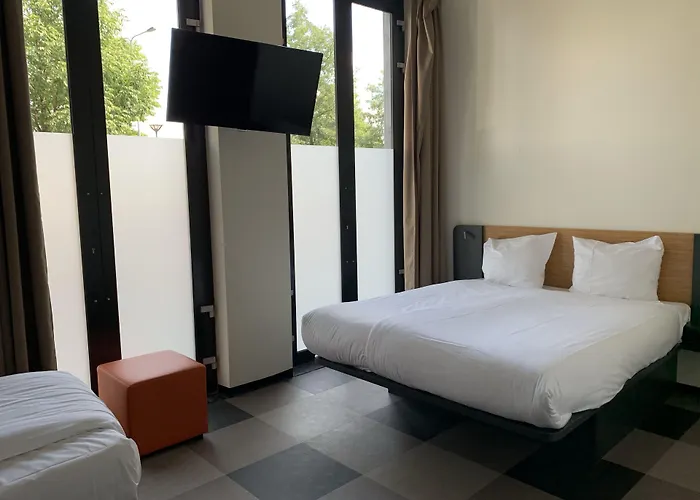 Easyhotel Centre 酒店